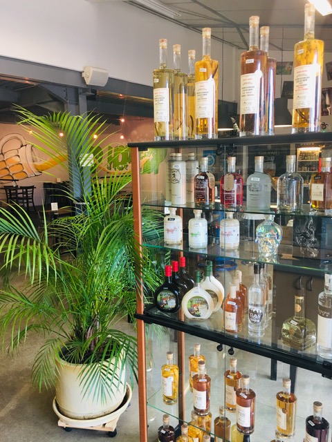 Vitrine Rhum et whisky Triple Hop